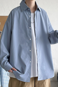 chemise-homme-bleu-ciel-y2k
