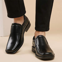 chaussure-annee-70-en-cuir-decontractee-vintage