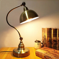 lampe-annee-70-de-bureau-industriel-vintage